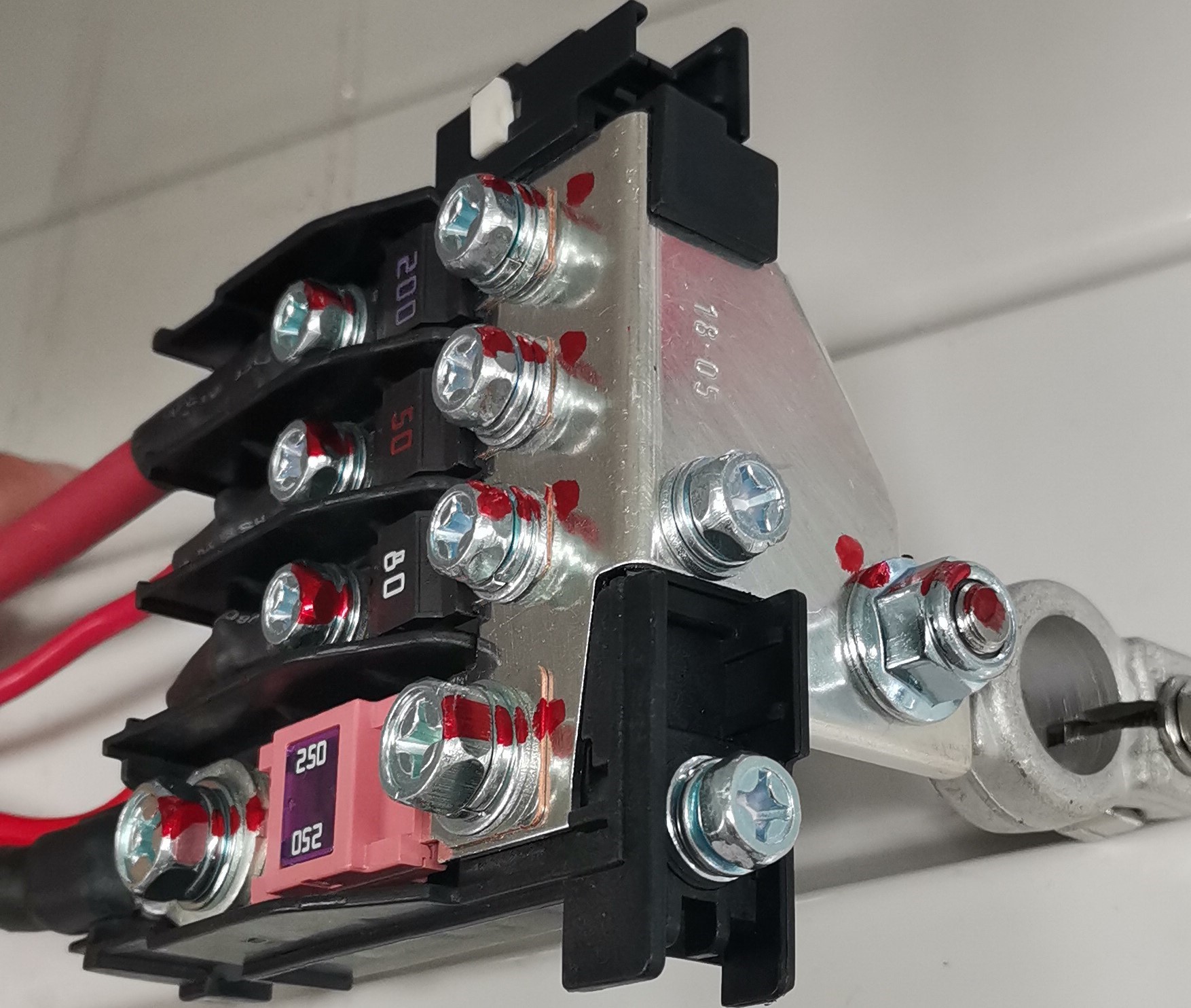 汽車線束螺栓擰緊那點(diǎn)事