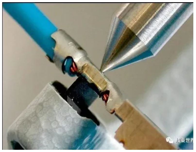 《小線徑壓接入門》—克服小線徑壓接挑戰(zhàn)