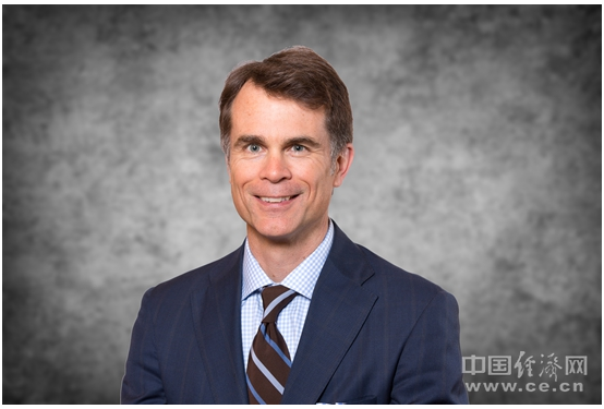 克利斯上任，負(fù)責(zé)凱迪拉克品牌在華業(yè)務(wù)發(fā)展