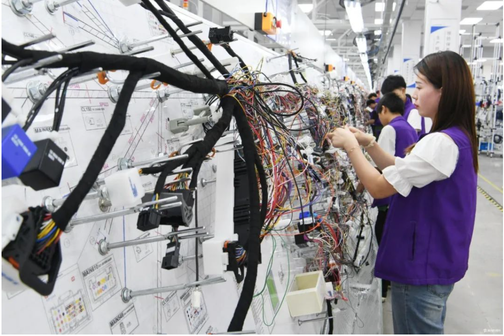 “智能制造”助力亳州立訊線束廠轉(zhuǎn)型升級(jí)