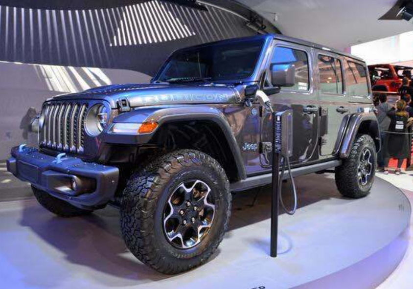 國(guó)外召回 | Stellantis因變速器和電池問(wèn)題在美國(guó)召回16.8萬(wàn)輛汽車