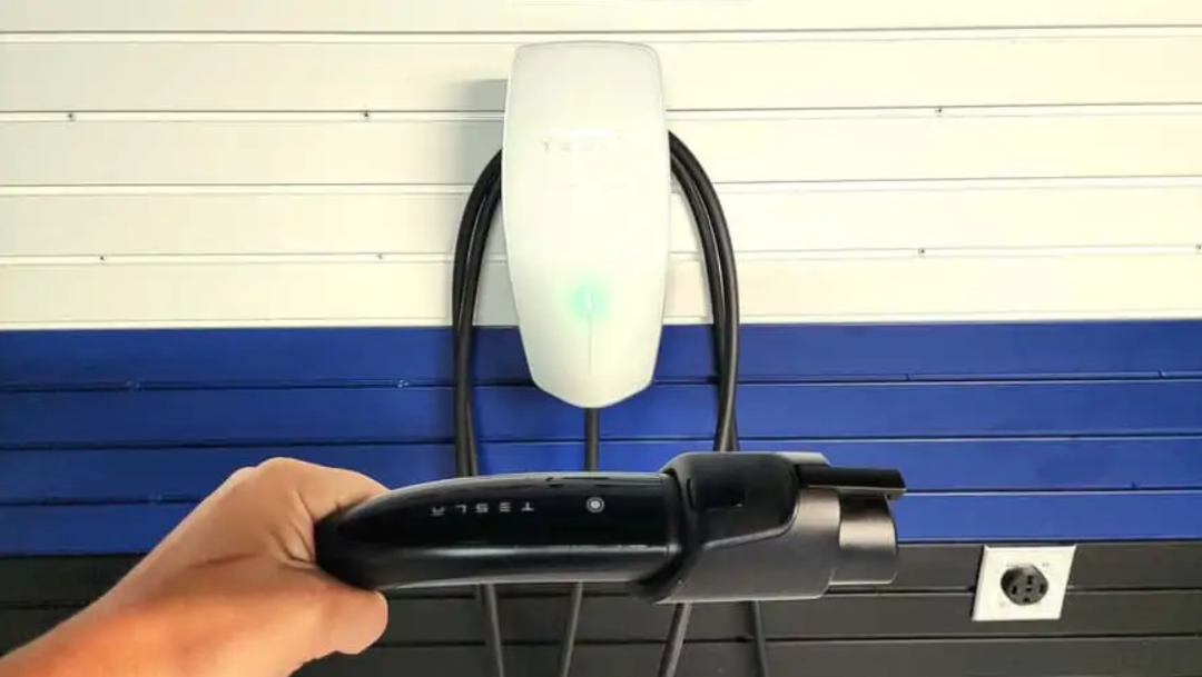 特斯拉的萬能墻式連接器怎么樣？