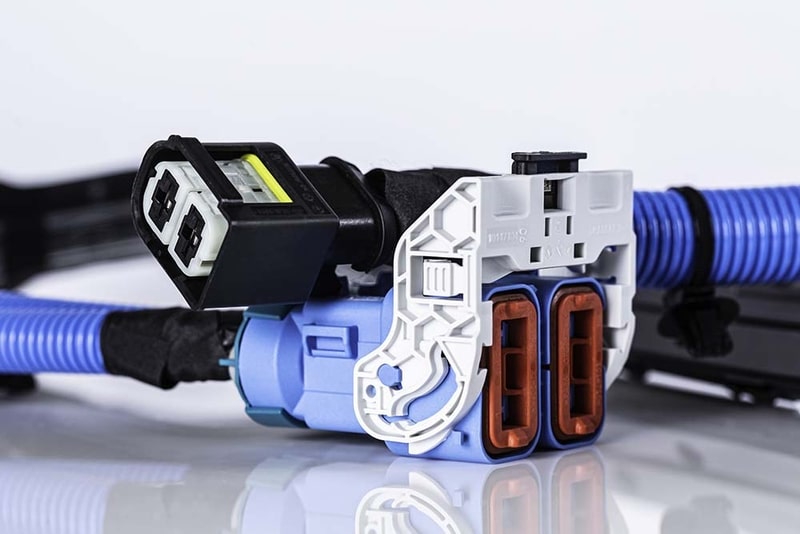 李爾2023年營收創(chuàng)紀錄，但電動車訂單量減少