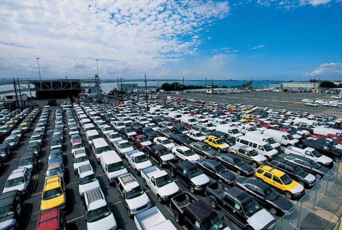 汽車產(chǎn)業(yè)趨熱運(yùn)行 上市公司中期業(yè)績(jī)半數(shù)預(yù)增