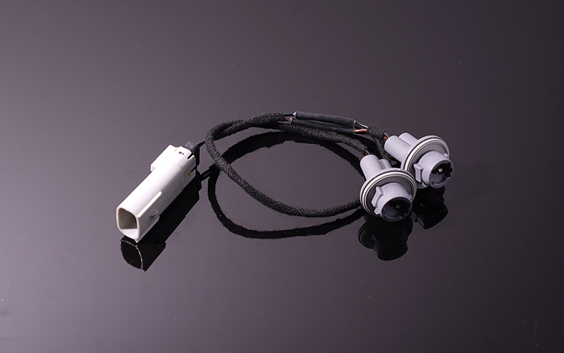 汽車尾燈控制線束-營口阿部