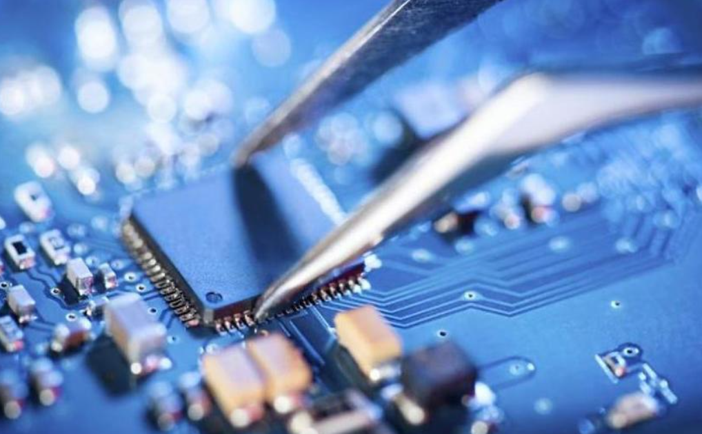 芯片短缺致通用和福特第三財(cái)季利潤(rùn)大減