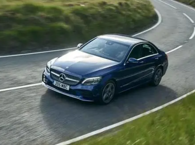 2021.12.9——梅賽德斯-奔馳（中國）汽車銷售有限公司、北京奔馳汽車有限公司召回部分進口和國產(chǎn)奔馳汽車