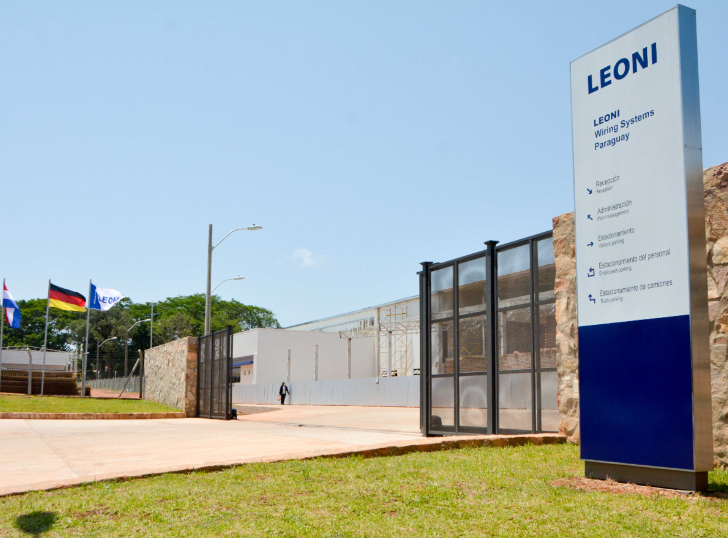 資訊 | 烏克蘭供應商停供汽車線束 全球汽車產(chǎn)業(yè)受沖擊