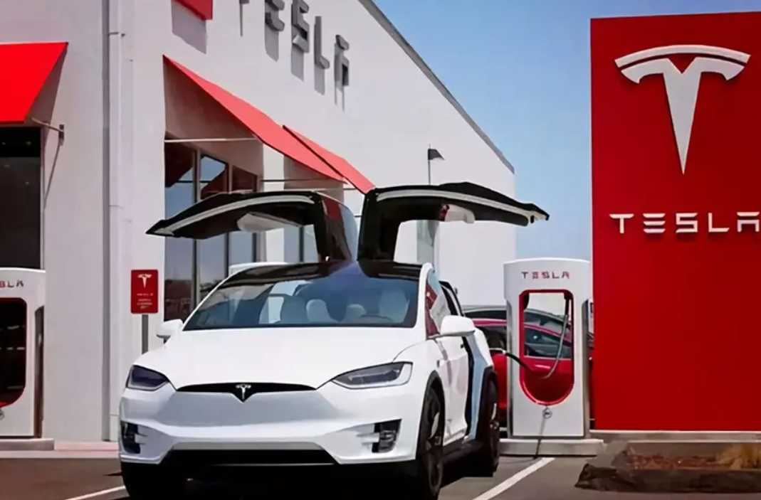 特斯拉因觸屏顯示故障在美國召回13萬輛汽車