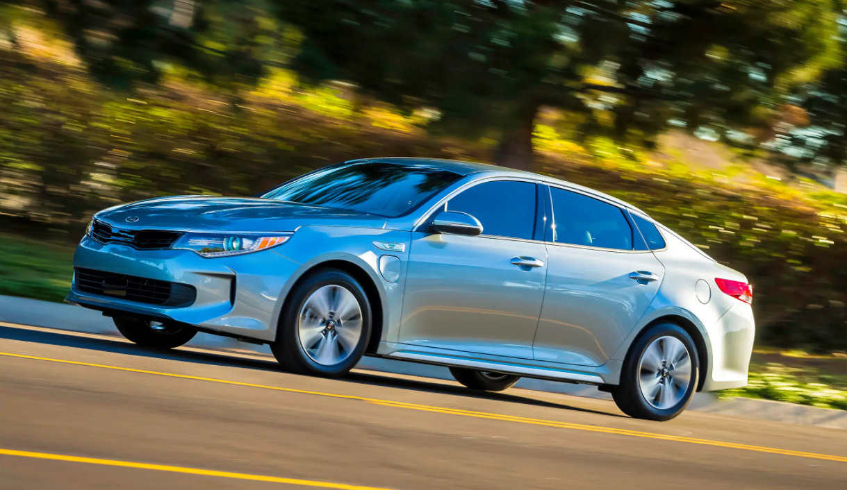 粘合劑不足 起亞在美召回25.8萬輛Optima